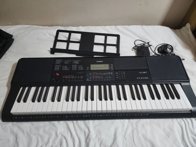 Casio CTX-700 61 Tuşlu Midi Klavye 1