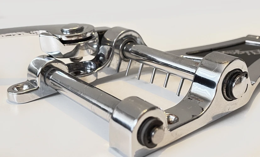 BIGSBY B700 LES PAUL VIBRATO ÇİN ÜRETİMİ KROM 3