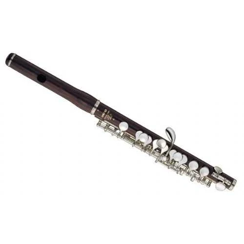 Yamaha YPC-62 Pikolo 1