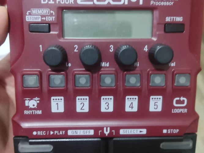 Zoom B1 FOUR Bass Multi-Efekt Prosesörü ( OLR 26-26034 ) 5