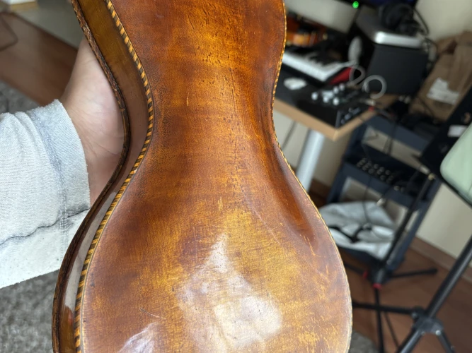 GUSETTO BAROK FORM KEMAN 1