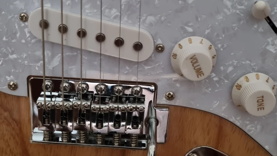 Sx Stratocaster SST/ASH/NA 4