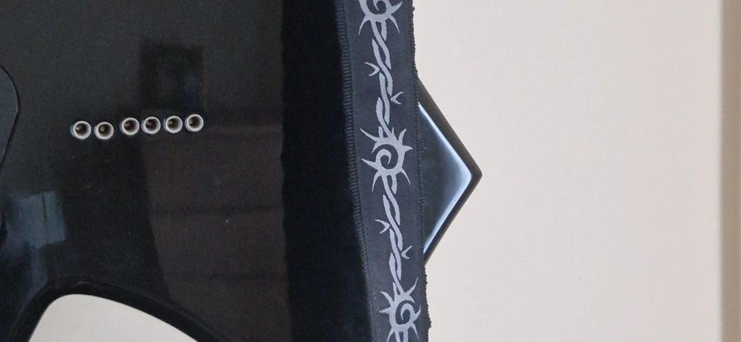 B.C. Rich Warlock Special Edition Elektro Gitar 4