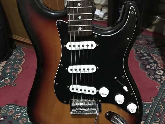 Squier Stratocaster 2008 İndia 3