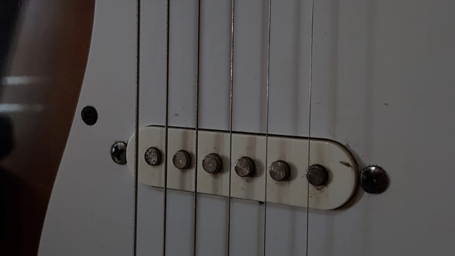 Fender Squier Bullet Stratocaster 4