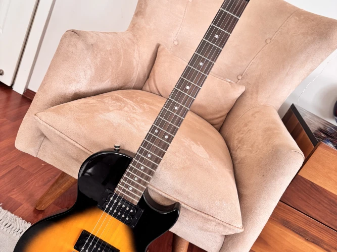 Epiphone Les Paul Special 2 Elektro Gitar Seti 2
