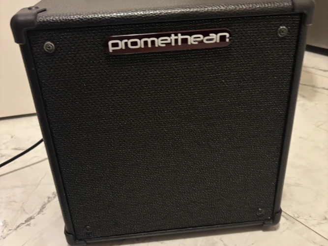 ibanez promethean p20u 20w gitar amfisi 1