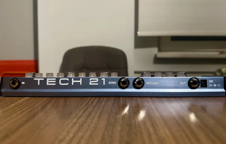 Tech 21 SansAmp Bass Fly Rig V2 (Sıfırdan farksız) 3