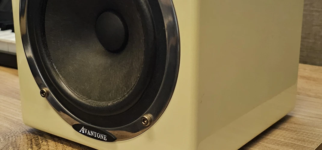 Avantone MixCube (tek) 2