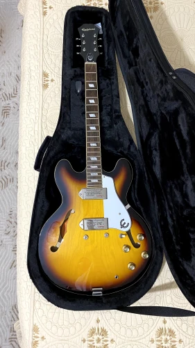 Epiphone Casino Sunburst 3