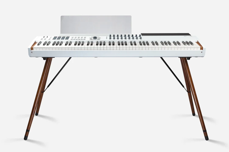 ARTURIA WoodenLegs / Keylab 88 MK II 1