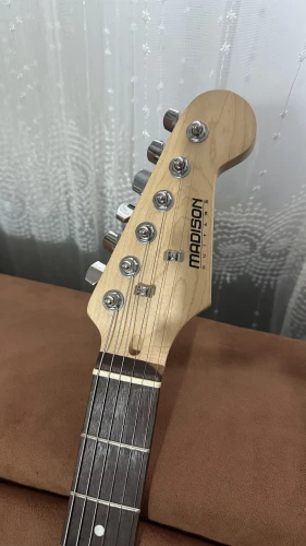 Madison Meg-2NS elektro gitar 3