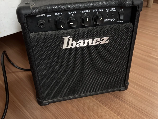 ibanez IBZ10G 10 watt amfi 1