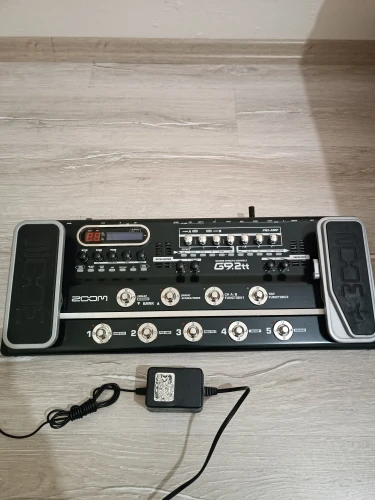 Zoom G9. 2tt Lambalı Gitar Effect Prosesör 4