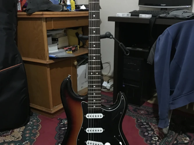 Squier Stratocaster 2008 İndia 1