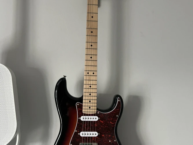 Donner DST-152 Elektro Gitar Stratocaster 9