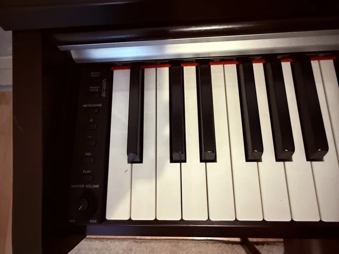 Yamaha YDP-135 Dijital Piyano 4