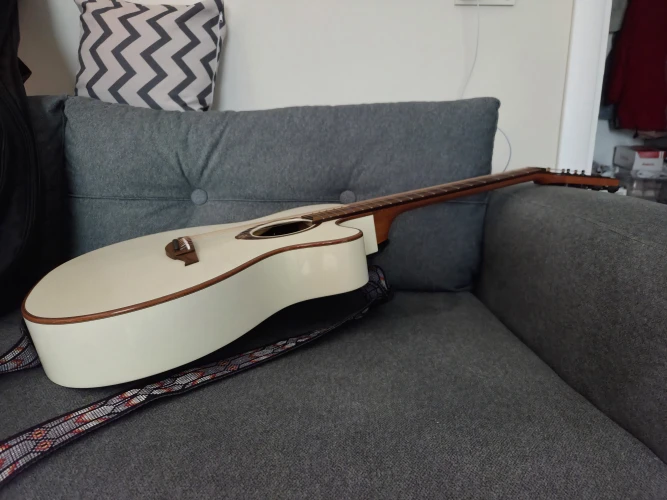 Lag T118 ASCE-IVO Elektro Akustik Gitar + Gigbag 5