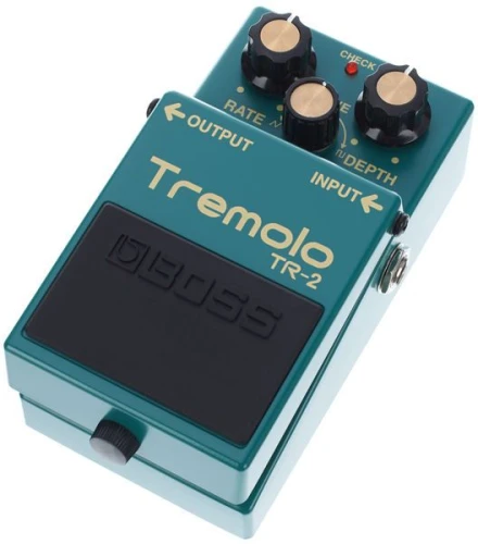 BOSS TR-2 Tremolo 3