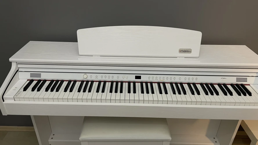 ARTESIA DP-3-WH Piano (Mat Beyaz) ve Beyaz Piano Taburesi 4