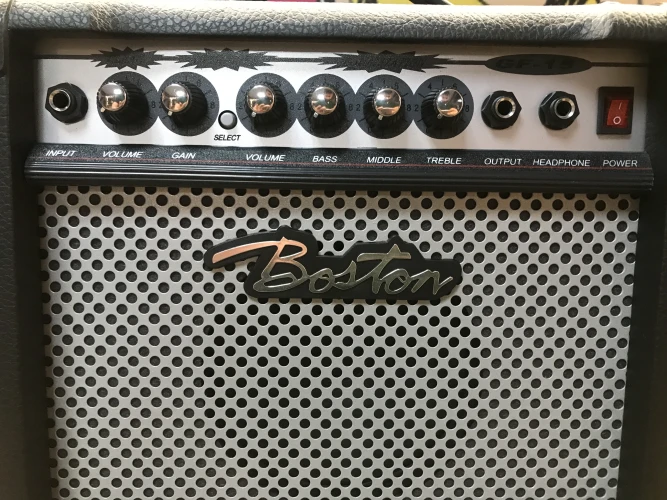 Boston GF-15 Amfi 3