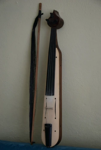 EL YAPIMI ERİK AĞACI SOL SESLİ RUM TARZI PROFESYONEL KEMENÇE 1