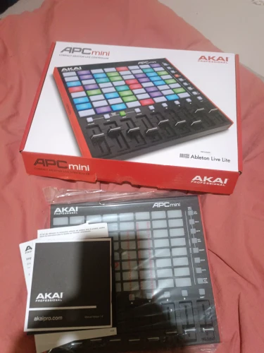 Akai APC mini 3