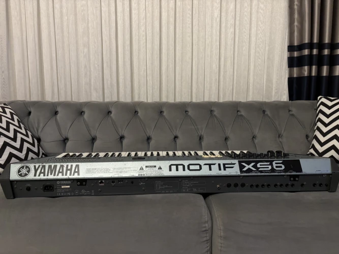 Yamaha motif xs6 2