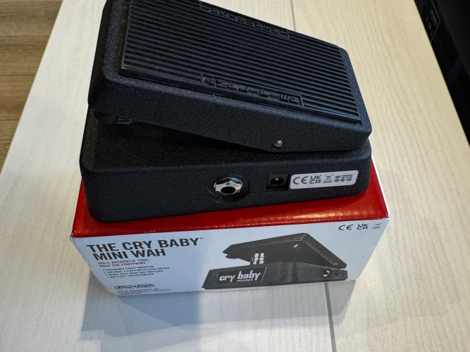 Jim Dunlop Cry Baby Mini 3