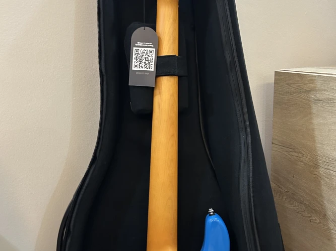 Marcus Miller Sire Z3 5 telli bas gitar 9