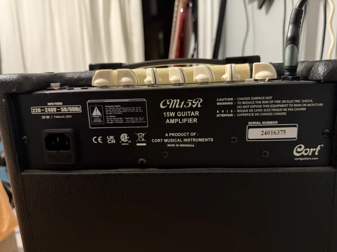 Cort Viva Gold II (2004) Elektro Gitar,Cort CM15R Amfi Set 7