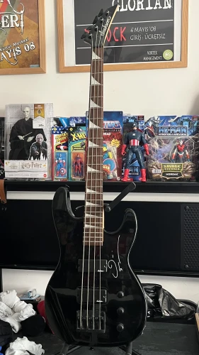 Jackson JS2 Satin Black Bas Gitar DAVID ELLEFSON imzalı . 3