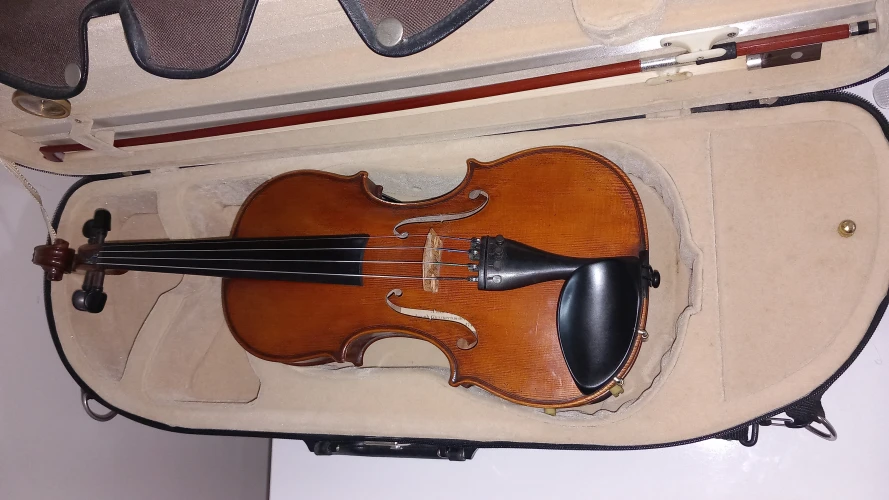 El Yapımı 20 senelik Keman 1