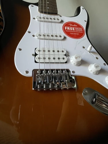 FENDER SQUIER BULLET STRAT HSS BSB - SIFIR 7