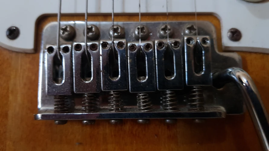 Fender Squier Bullet Stratocaster 6