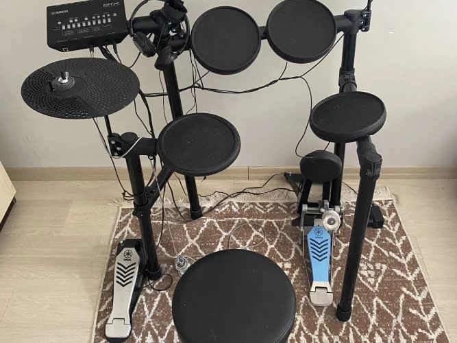 Yamaha DTX452K Elektronik Bateri 1