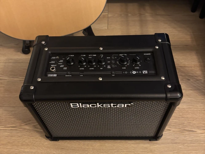 Blackstar ıd core 10 v3 5