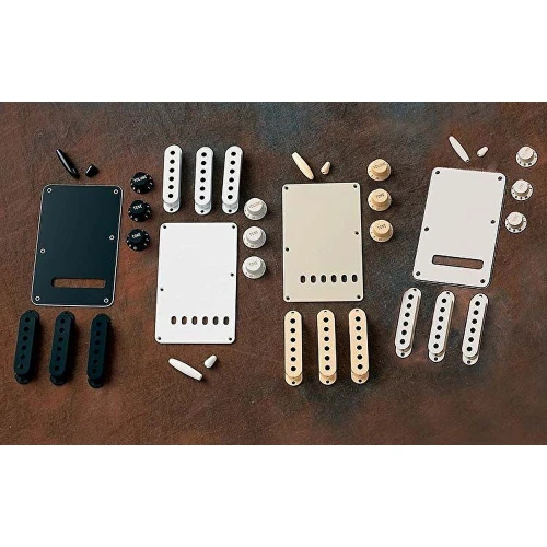 Fender Stratocaster Black Manyetik Kapağı Aksesuar Kiti 2