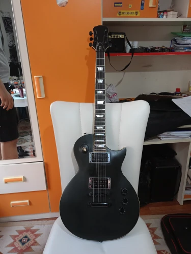 black Smith el yapımı les Paul elektro gitar 1