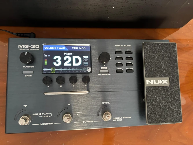 Nux MG 30 Elektro Gitar Prosesörü 2