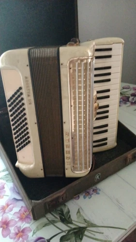 Hohner Akordeon 3