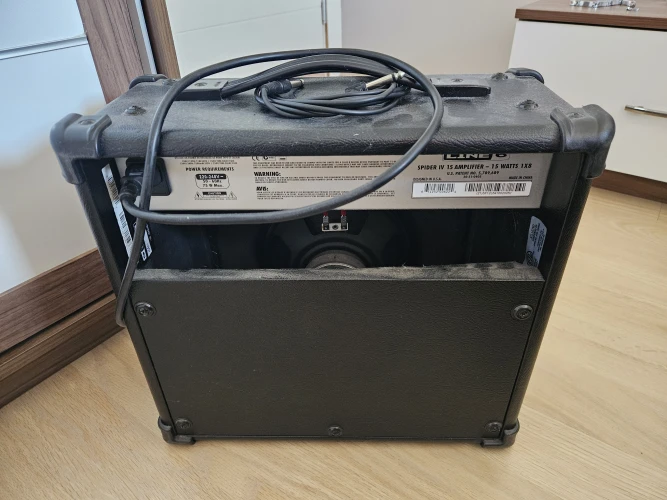 LINE 6 Spider V15 2