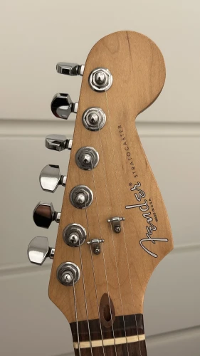 FENDER STRATOCASTER (USA) 5