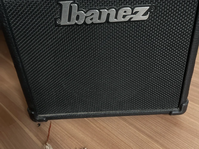 ibanez IBZ10G 10 watt amfi 4