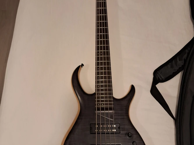 marcus miller m7 5telli 2