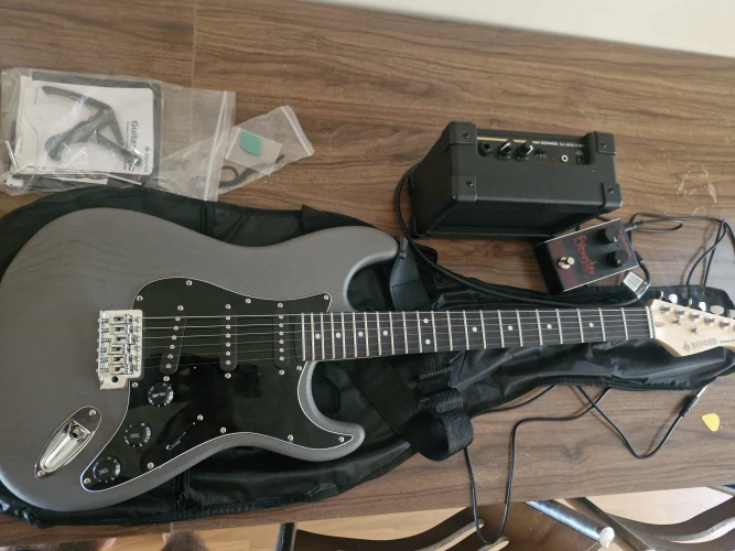 Donner DST-80 Elektro Gitar 1