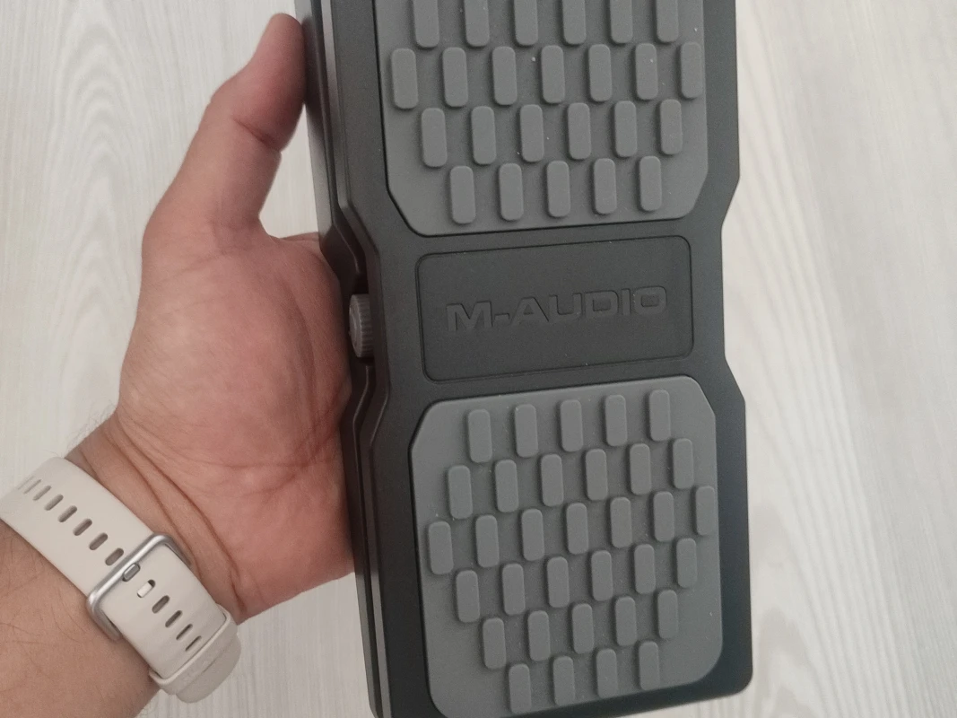 NUX Trident gitar prosesör 10