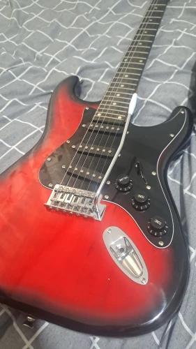 Replika Fender Stratocaster 2