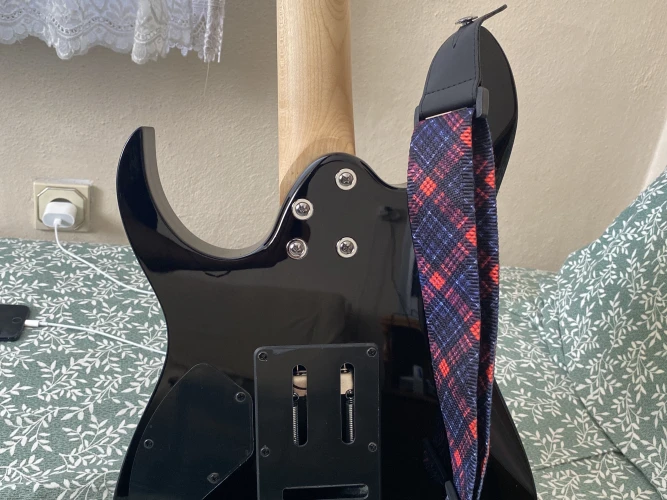 IBANEZ GRG170DX-BKN GIO RG Serisi Black Night Elektro Gitar 4