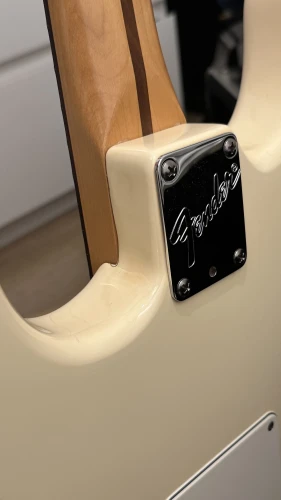 FENDER STRATOCASTER (USA) 7